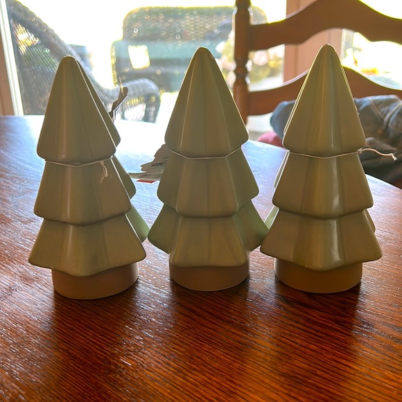 CHRISTMAS SETS! NWT! - Picture 4 of 4